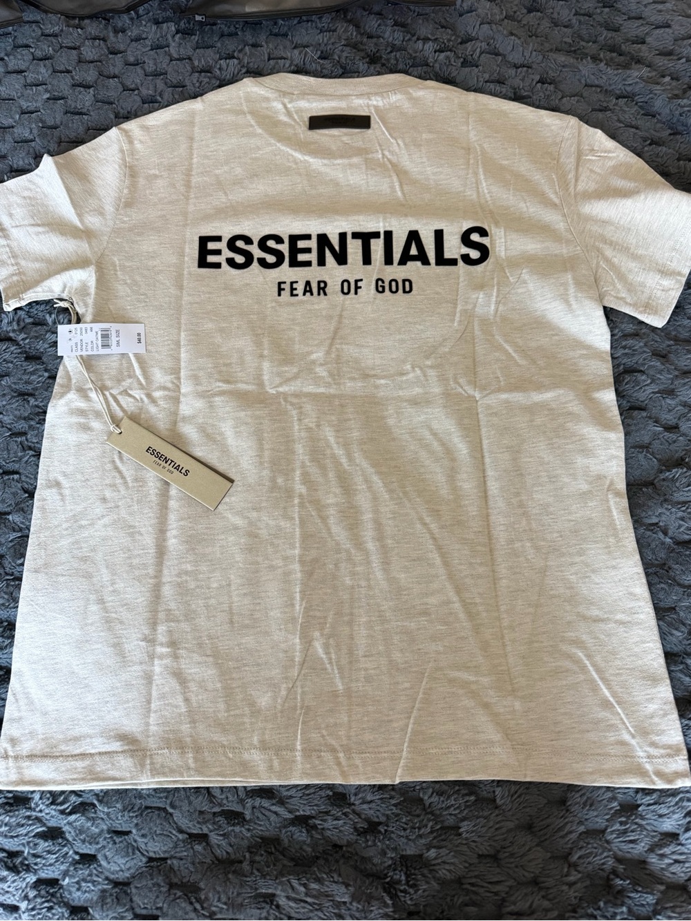 ESSENTIALS Fear of God Logo Tee in light oatmeal